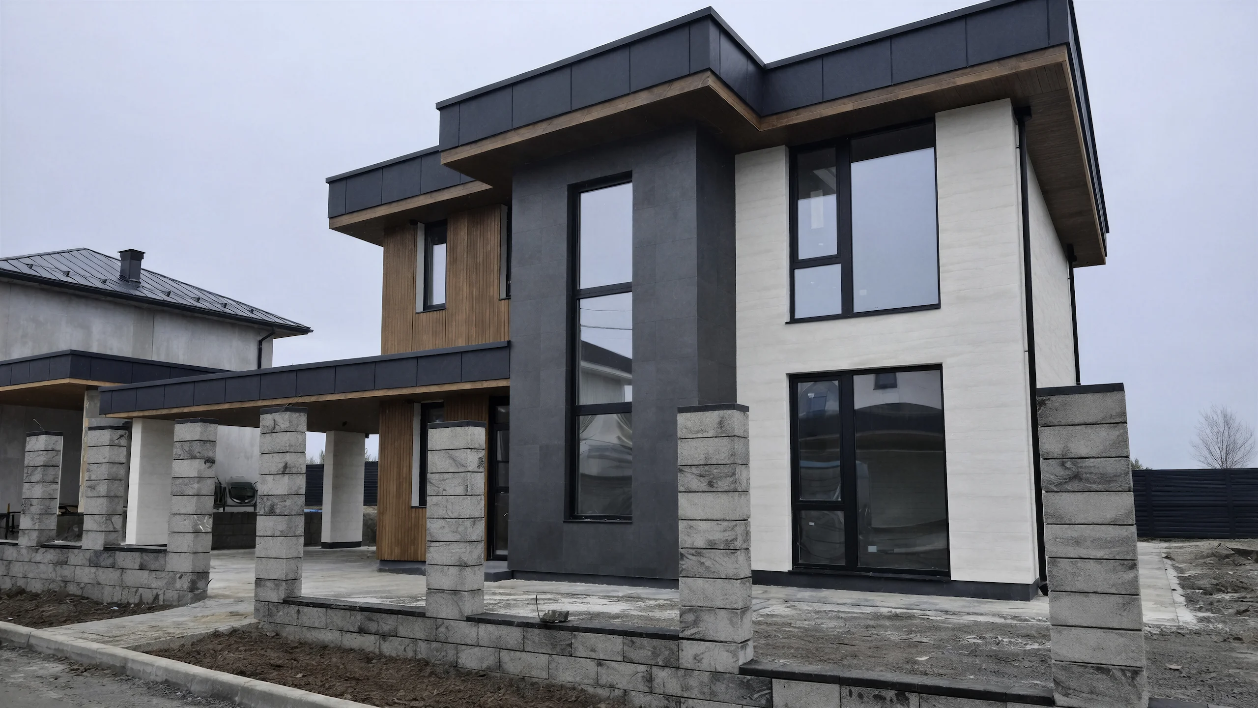 Загородный дом с панорамным фасадом