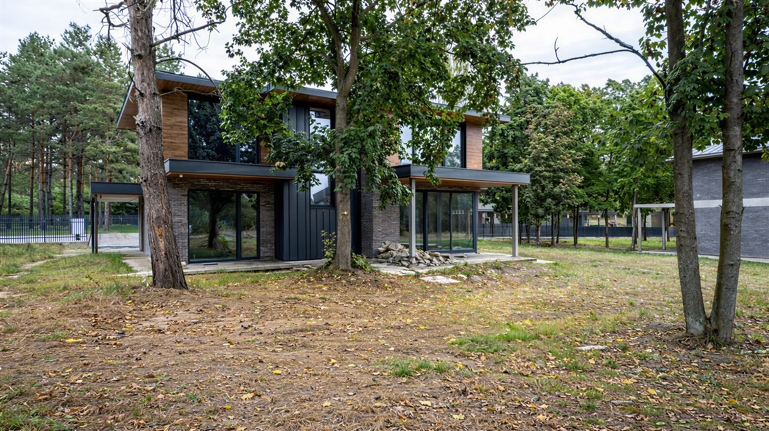 Современный загородный дом из газобетона — фото 5