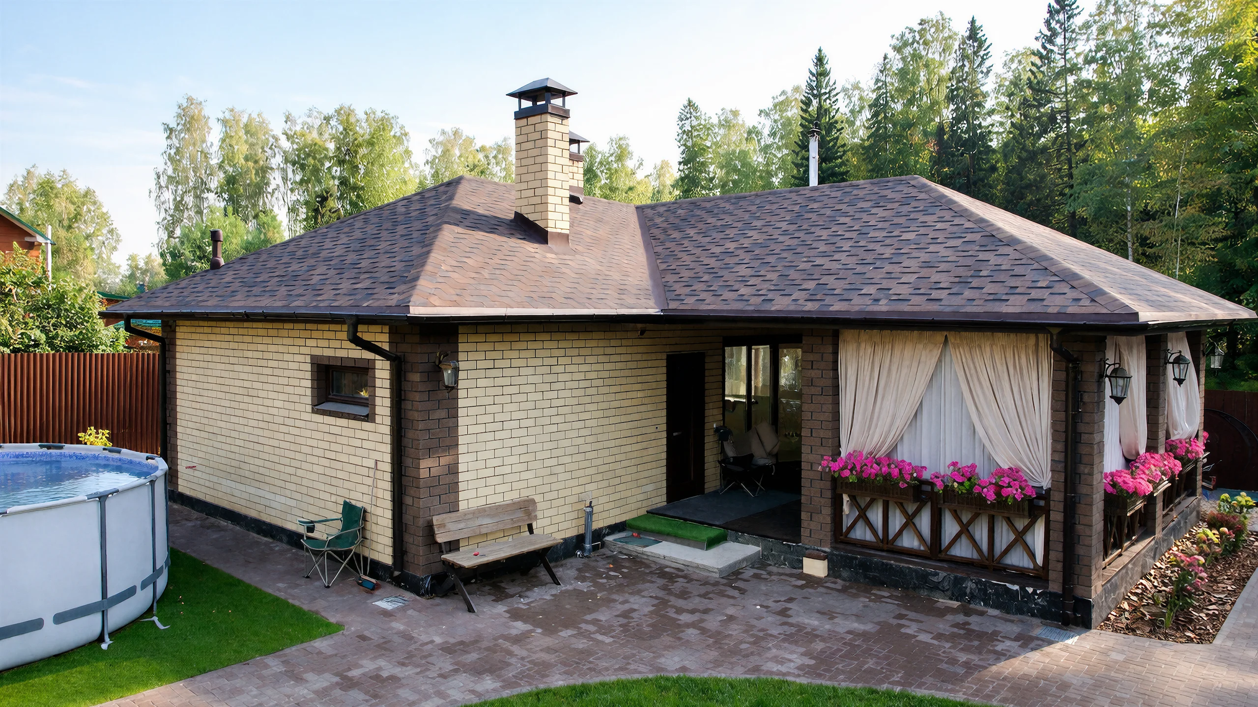 Загородный дом с панорамным фасадом